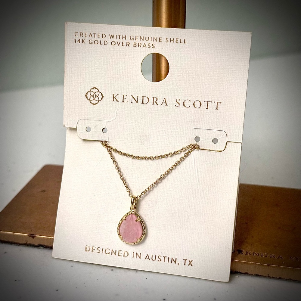 Kendra Scott Gold Chain with Pink Teardrop Pendant #NWT